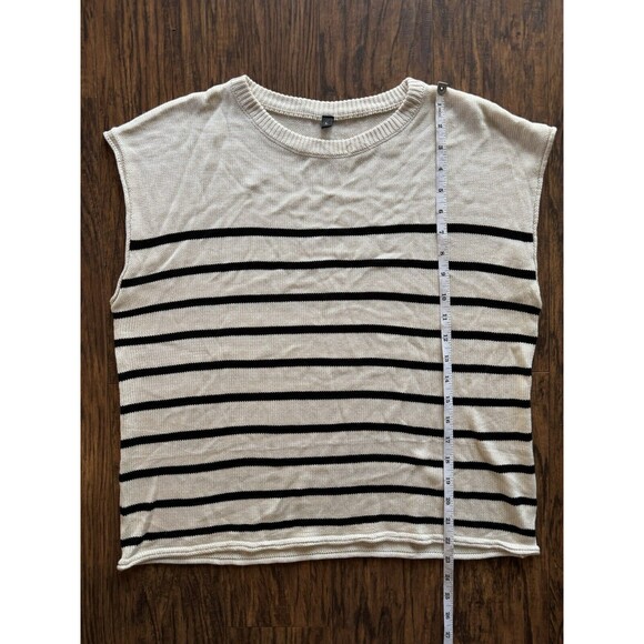 Sleeveless Striped Sweater Vest Knit Top Womens Size Large Preppy Coastal Casual - Picture 4 of 6